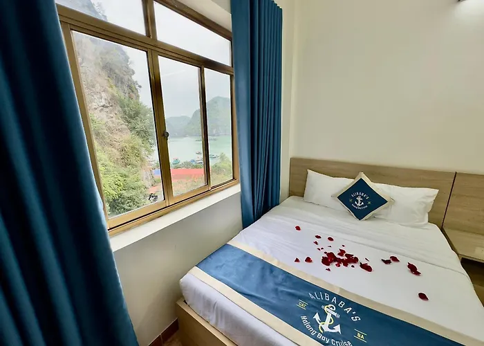 Cat Ba Plaza Hotel