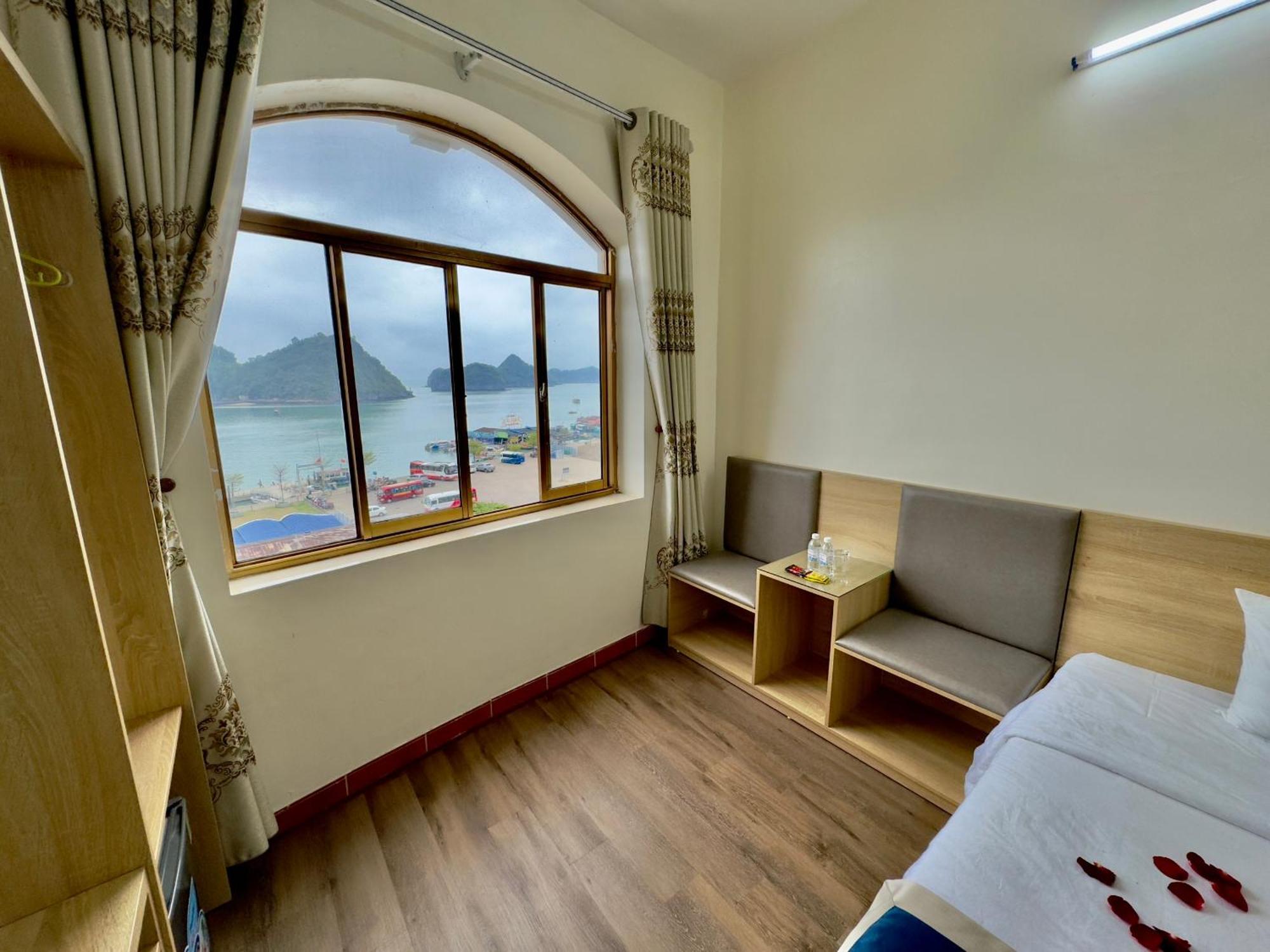Cat Ba Plaza Hotel Dong Khe Sau